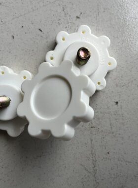 潍柴雷沃RG50/60/70收割机配件原厂滚筒侧盖花螺栓