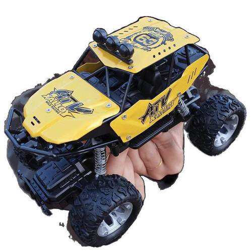 4DRC超大号遥控汽车越野车四驱充电动赛车六轮攀爬车儿童孩玩