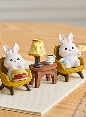 卡通小动物e摆件可爱治愈系办公室桌面儿童男孩女孩生日礼物送朋