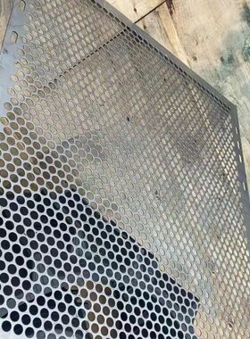 雷沃收割机配件大全 RG70领航金刚改装振动筛下筛干净