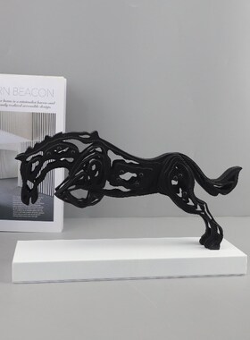 现代简约镂空奔腾骏马动物摆件客厅酒柜电视柜样板间家居软装饰品