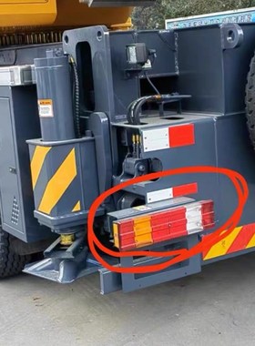 徐工吊车后尾灯 徐工吊车KCKD后尾灯KC25 KC40 KC55后尾灯倒车灯