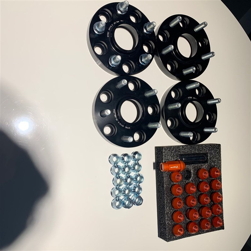 汽车法兰盘中心车轮4*垫片适用英菲尼迪15/20/25mm带M12*1.25螺母