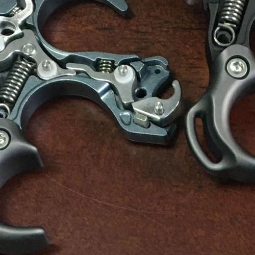 【新批次现货包邮】UV撒放器复合弓箭射击运动三指握撒不锈钢撒放