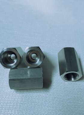 PT1/4-M14x1.5 异径不锈钢双内丝接头 一边PT1/4 一边M14x1.5