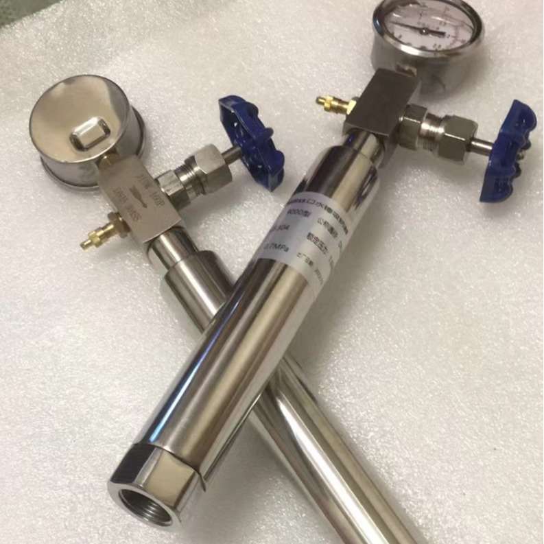 ZYA9000型丝扣消纳器 水锤活塞式消除器 不锈钢内螺纹吸纳器 CF8