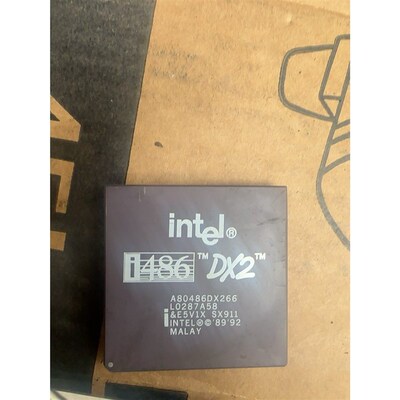 Intel/英特尔A80486DX2-66镀金CPU,成色如