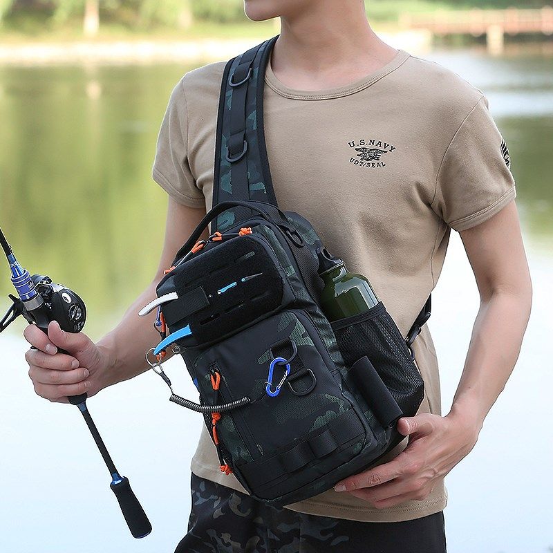 新款单肩包斜跨胸包男大容量战术小背包防泼水路亚包钓鱼包时尚