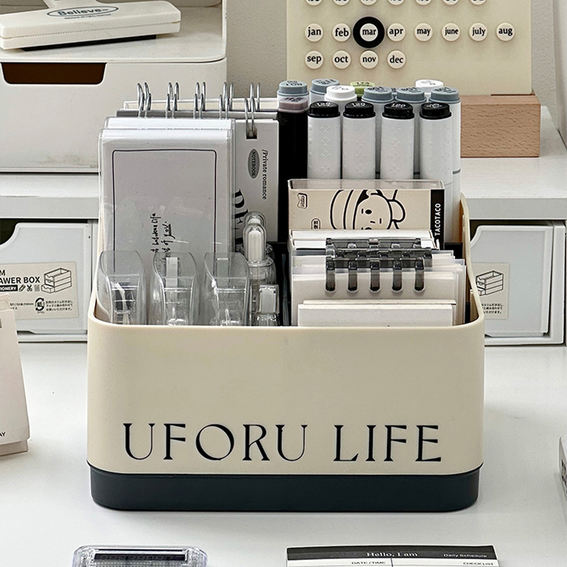 笔筒收纳盒轻奢高级感学生桌面文具收纳一体创意笔桶多功能置物架