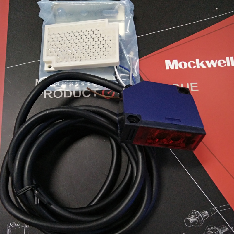 莫克韦尔 T4M-R4X1 镜面反射 光电开关传感器 替代E3JK-R4M1