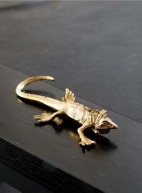 现代创意黄Z04525Z水铜色蜥蜴板房客厅办公P室金装饰品桌面样装饰