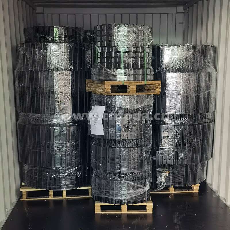 挖掘机PC20/30/35链轨EX30/35链条SK20/25/30链筋R35底盘配件耐用