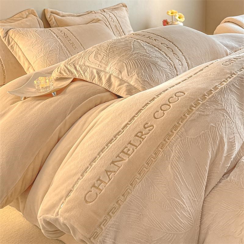 轻奢高级感创新牛奶绒四件套冬季珊瑚绒法兰绒双R面加绒被套床单