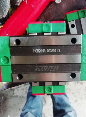 滑块MGW15H  带导轨MGW15C2R910Z0CM， 材质：不锈钢