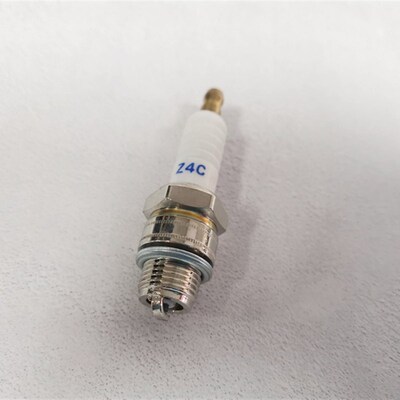 适用雷电Z4C火花塞 XF250 喷雾器 迷雾机 2冲程 4114 火花塞 火嘴