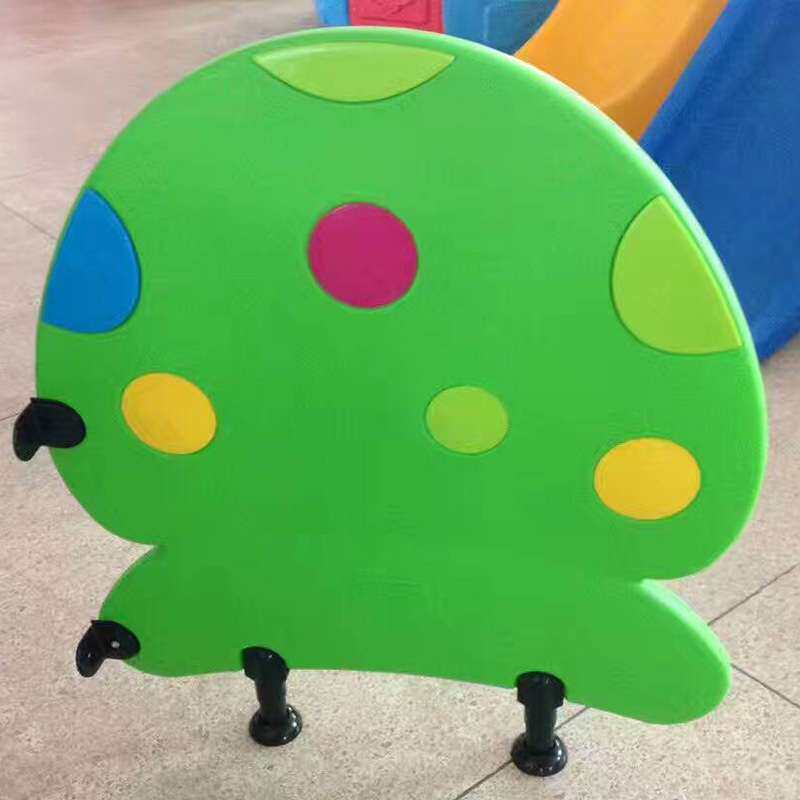 幼儿园洗手间挡板卡通塑料厕所隔板卫生间厕所隔断儿童蹲坑挡板