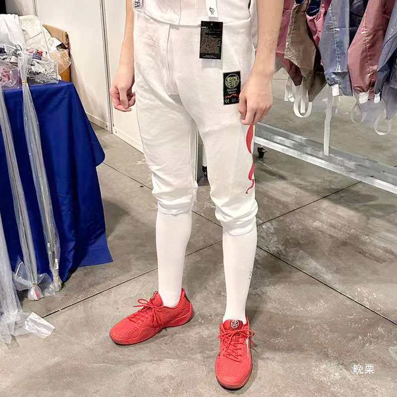 击剑FIE800N冰丝击剑服轻柔透气高强防刺FIE认证儿童成人比赛服