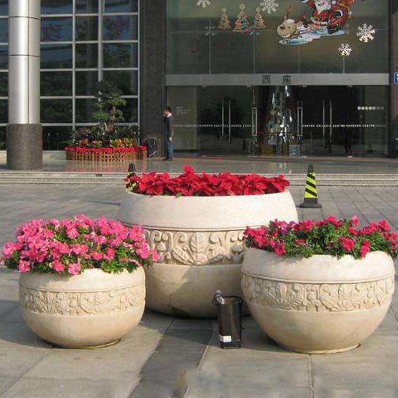 黄锈石石雕花盆仿古花钵现货供应装饰景观摆件