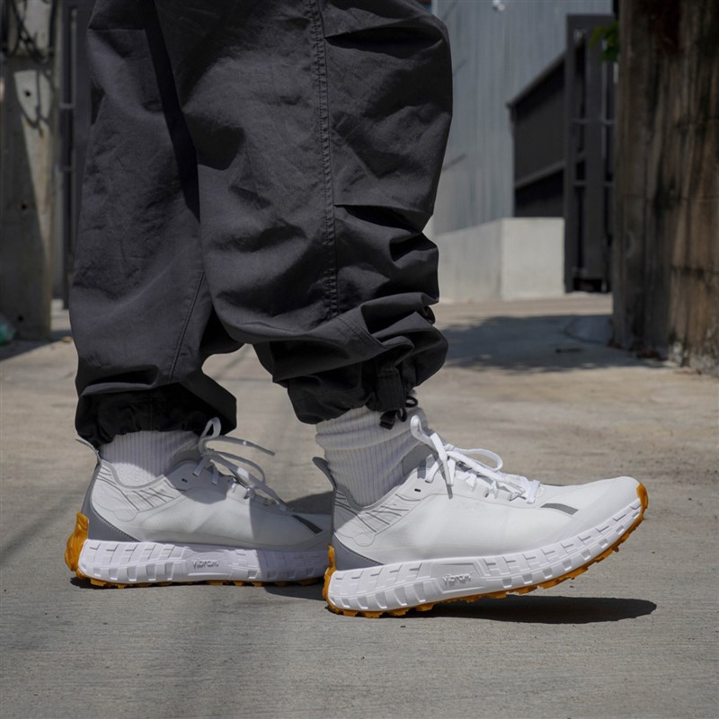 新款夏季休闲轻便防滑耐磨户外徒步低帮全地形越野跑鞋透气运动鞋