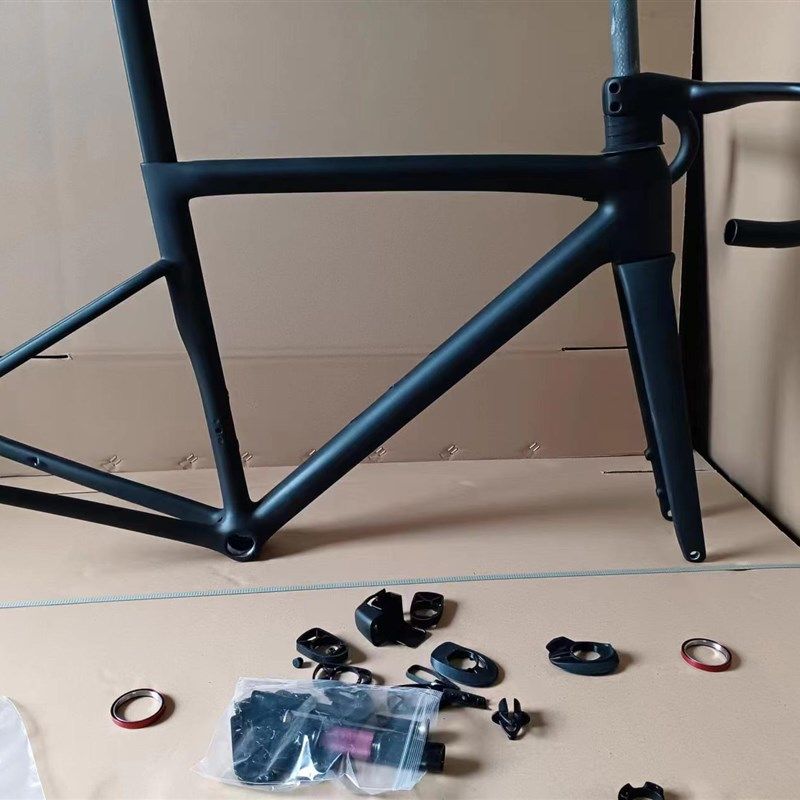 碳纤维SL8车架 SL8公路车架 碳纤维车架 碳纤维公路车架 碟刹