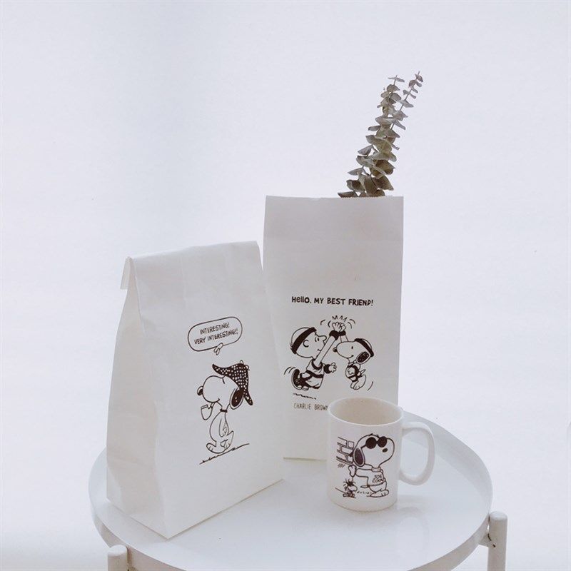 M自制ins风北欧简洁白色牛皮纸袋史努比查理礼品收纳袋韩国包装袋