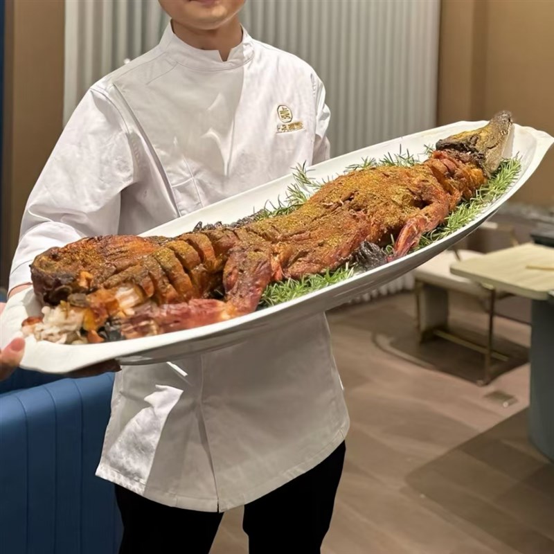 纯白鱼盘超大号长条椭圆盘翘嘴鱼盘酒店会所专用特色陶Y瓷装鱼餐