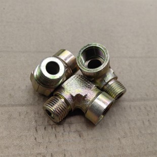 1.5直角内外丝铁接头外表镀锌1818 转内丝M18 弯头外丝M18 1.5