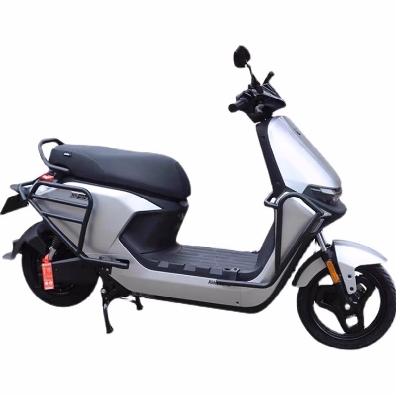 适用护杠保险杠机2Mmax2/MzNzmixM85M95c+F90/F2z110M395CMAX护杠