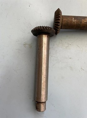 北京X62W XA6132 X63W X6140卧式铣床进给箱30齿伞齿轮550/551