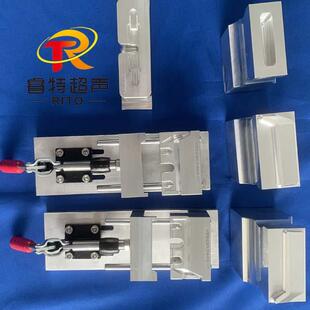 PC材质注塑车灯外壳15K仿形超声波焊接模具和手推杆定位底模工装