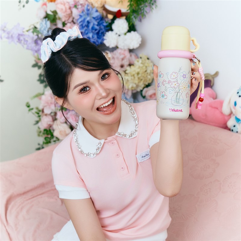 儿童学生上学专用保温杯带杯盖吸管F水杯女生高颜值新款不锈钢杯