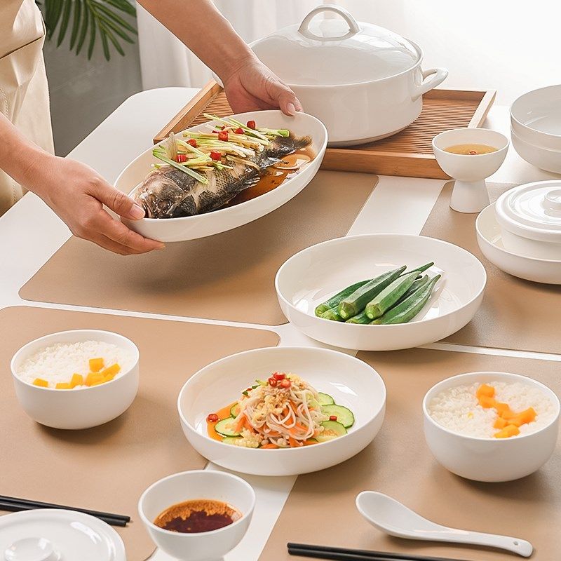 高颜值家用中式乔m迁碗碟餐具套装碗盘家用骨瓷餐具套装简约