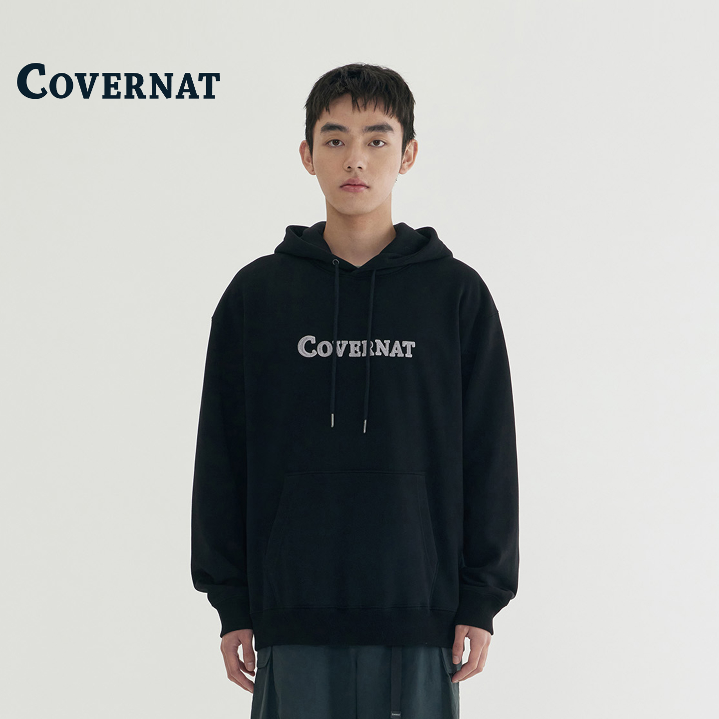 COVERNAT韩国卫衣刺绣装饰连帽款