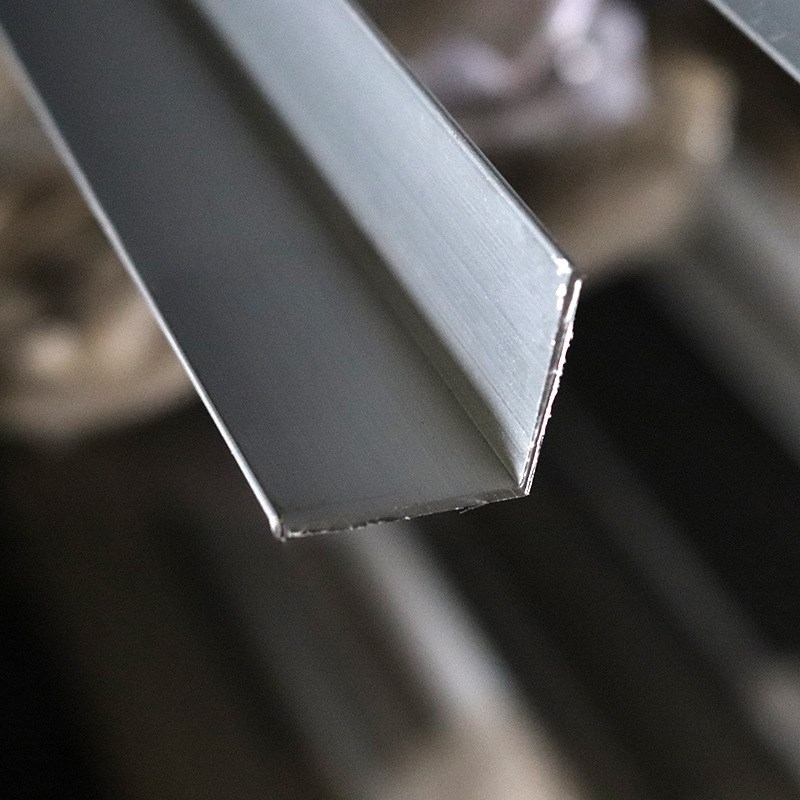 角铝现货供应等边不等边直角90度角铝铝型材连接件收边条幕墙铝材