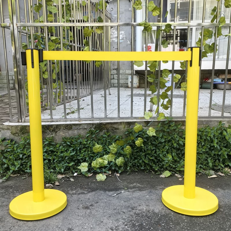 成都现货黄色伸缩栏杆座隔离带活B动排队柱安全护栏围栏一米礼宾