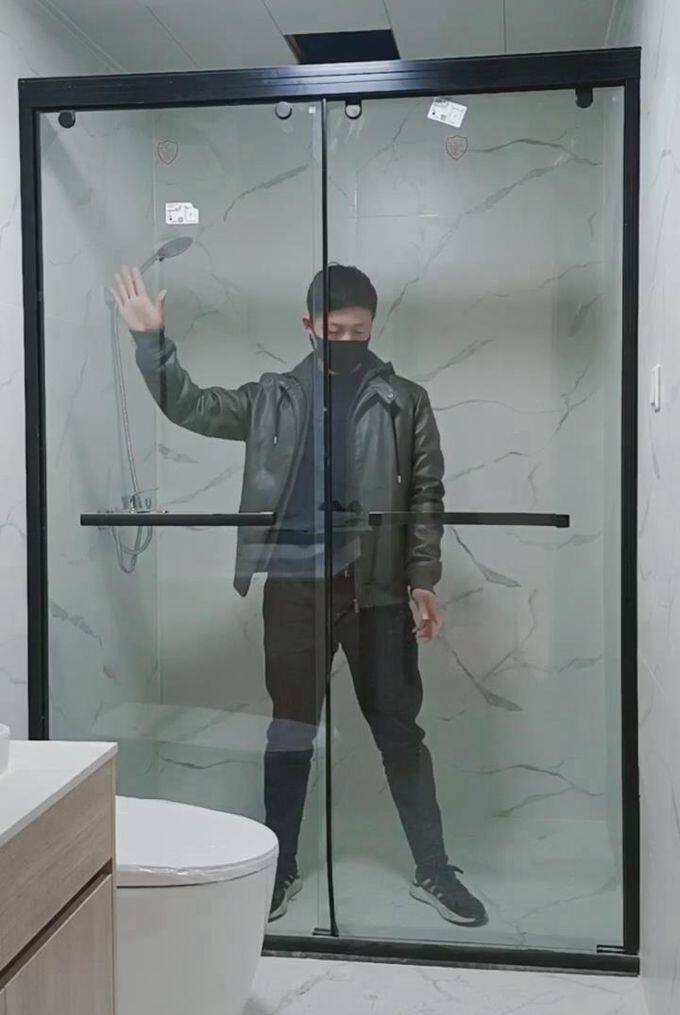 武汉淋浴房极简黑色一字浴室钢化玻璃隔断移门卫S生间简易沐浴屏