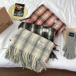 时尚 流苏格子2024新款 百搭加厚保暖围脖 韩版 小糖豆围巾女冬季