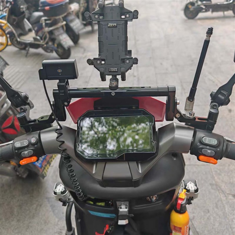 适用台铃苍穹 封神 雷豹 电动车改装多功能平衡杆 扩展横杆手机架