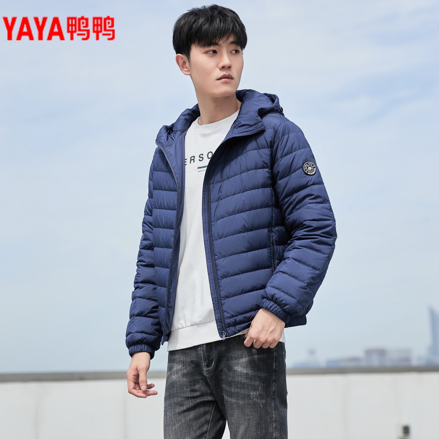 鸭鸭中老年轻薄羽绒服2025年新款