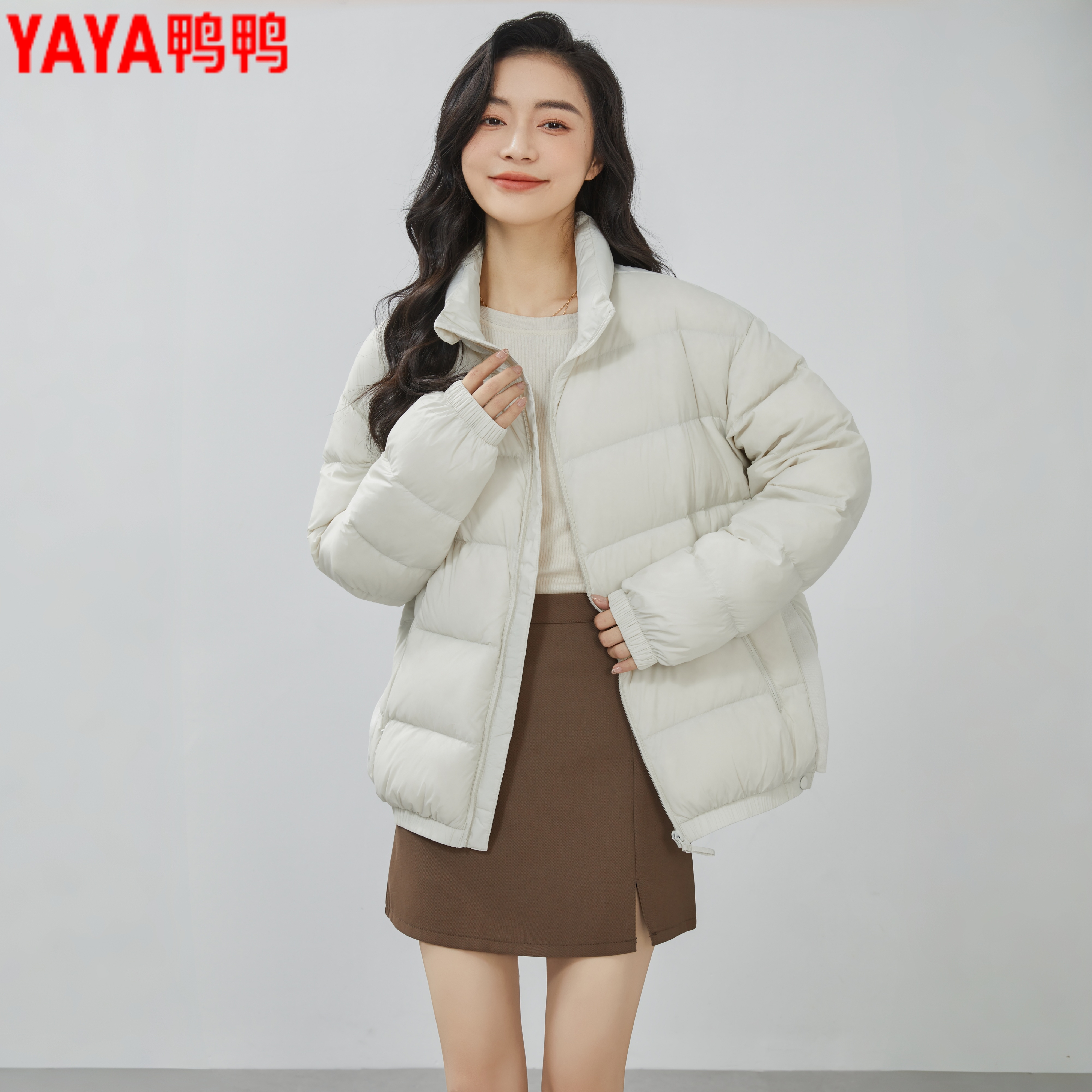 鸭鸭女士冬季短款轻薄时尚羽绒服