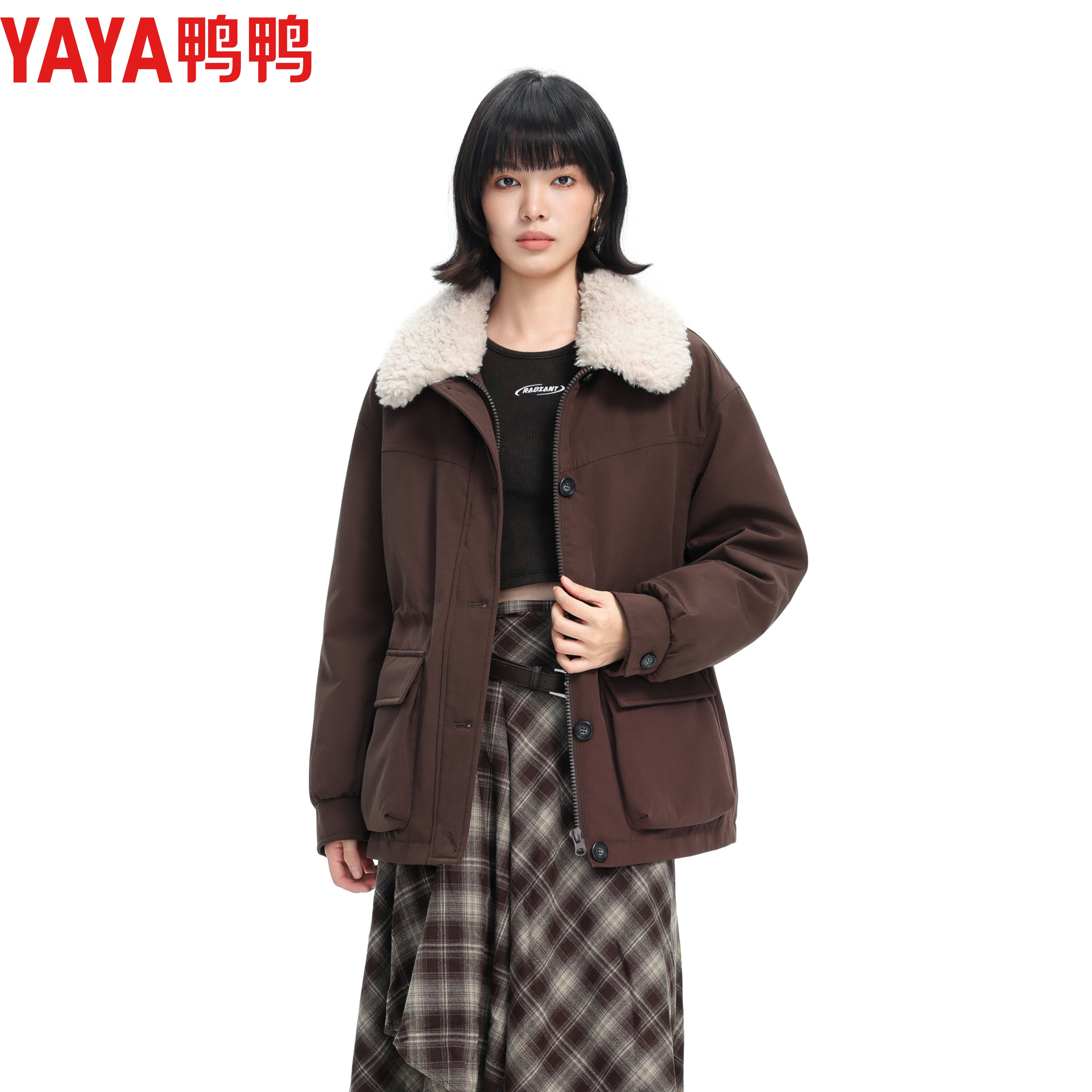 鸭鸭冬季中长款羽绒服