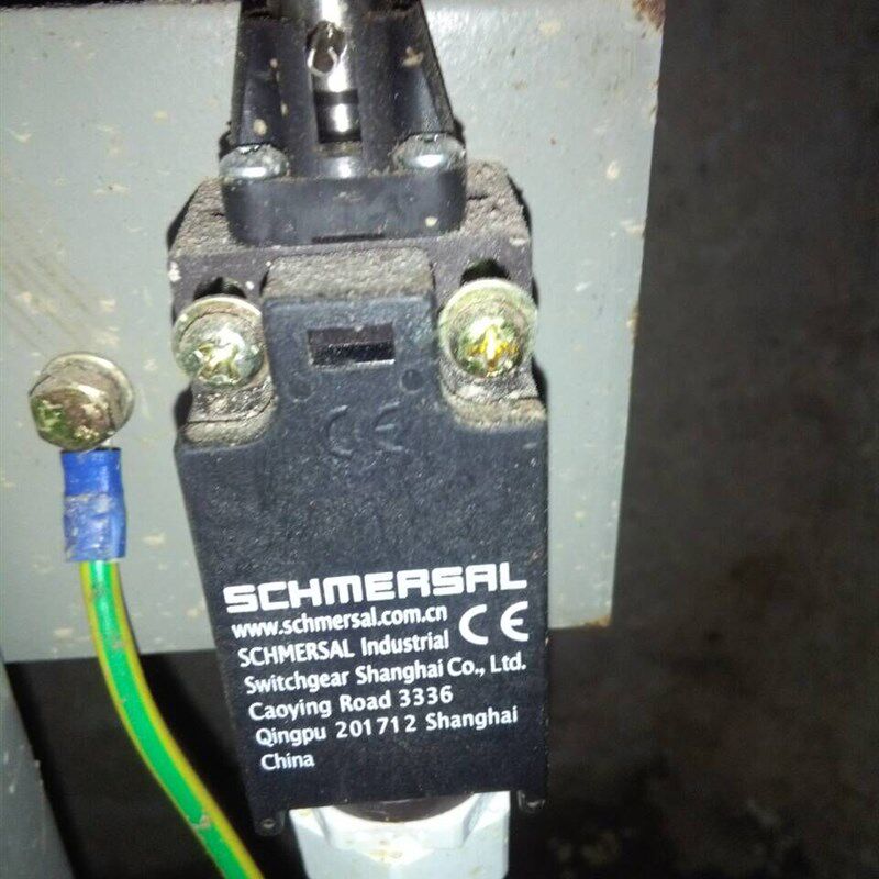 原装正品 日立电梯 日立LCA涨紧轮开关 ZS 236-02zr-M20-2086-1