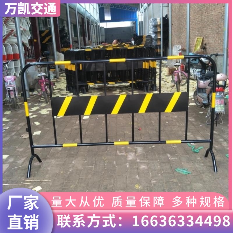 河北铁马护栏施工防护围栏道路安全栏大型商场地铁可移动隔离栏
