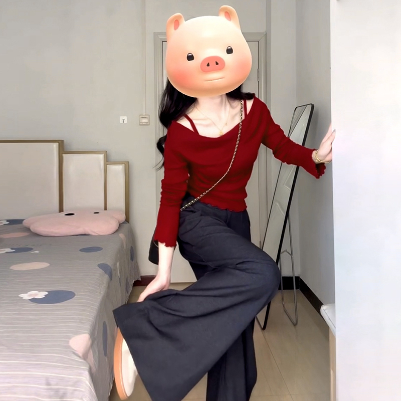 红色一字肩假两件吊带上衣女秋冬2025新款圣诞穿搭内搭毛衣针织衫