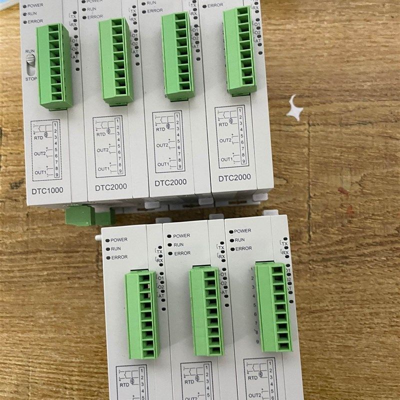 台达温控器 DTK4848R01 C01 V01 DTK4848R12 C12 V12 新世代温控 - 实物图