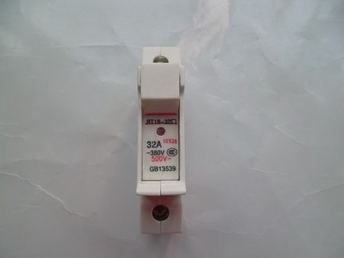 熔断器座 RT18-32 / 500V 32A保险丝底座1p带灯 /38X10熔蕊