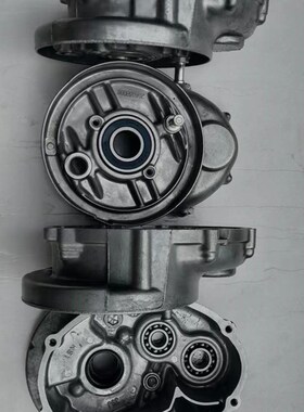 优友UU/UY/UE125T齿轮箱盖铃木乐丽至小海豚QS110T-3后轮变速箱盖