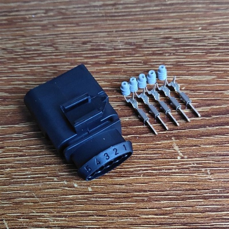 DJ7052A-1.5-11 大众奥迪5孔汽车防水接插件  5P含端子 6N0973805