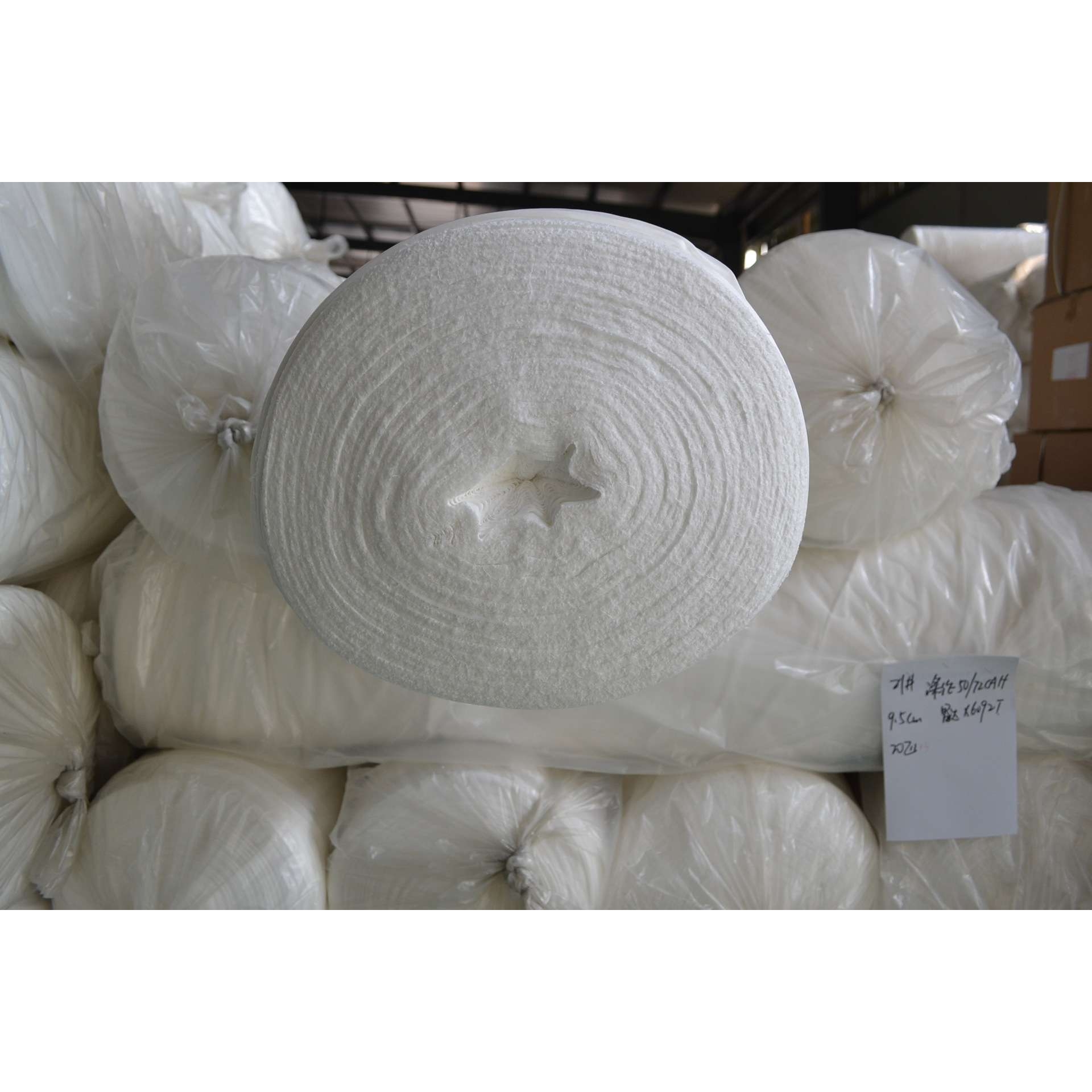 厂家大量 超细纤维无尘布工业防静电清洁擦拭布白色防尘卷坯布