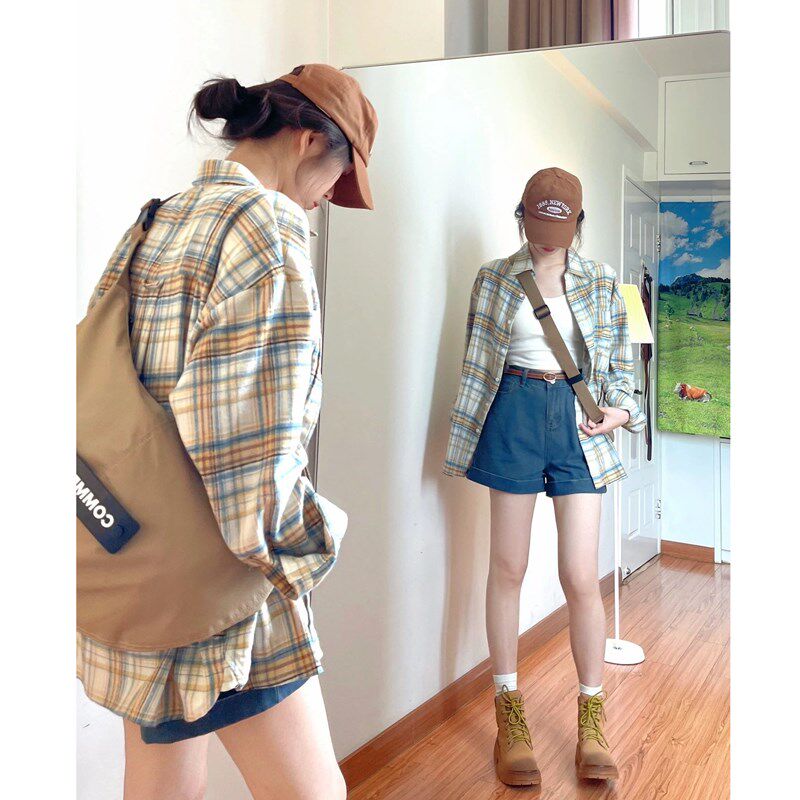 大码胖妹妹幂式设计感格p子衬衣春秋季新款polo领宽松显瘦长袖衬